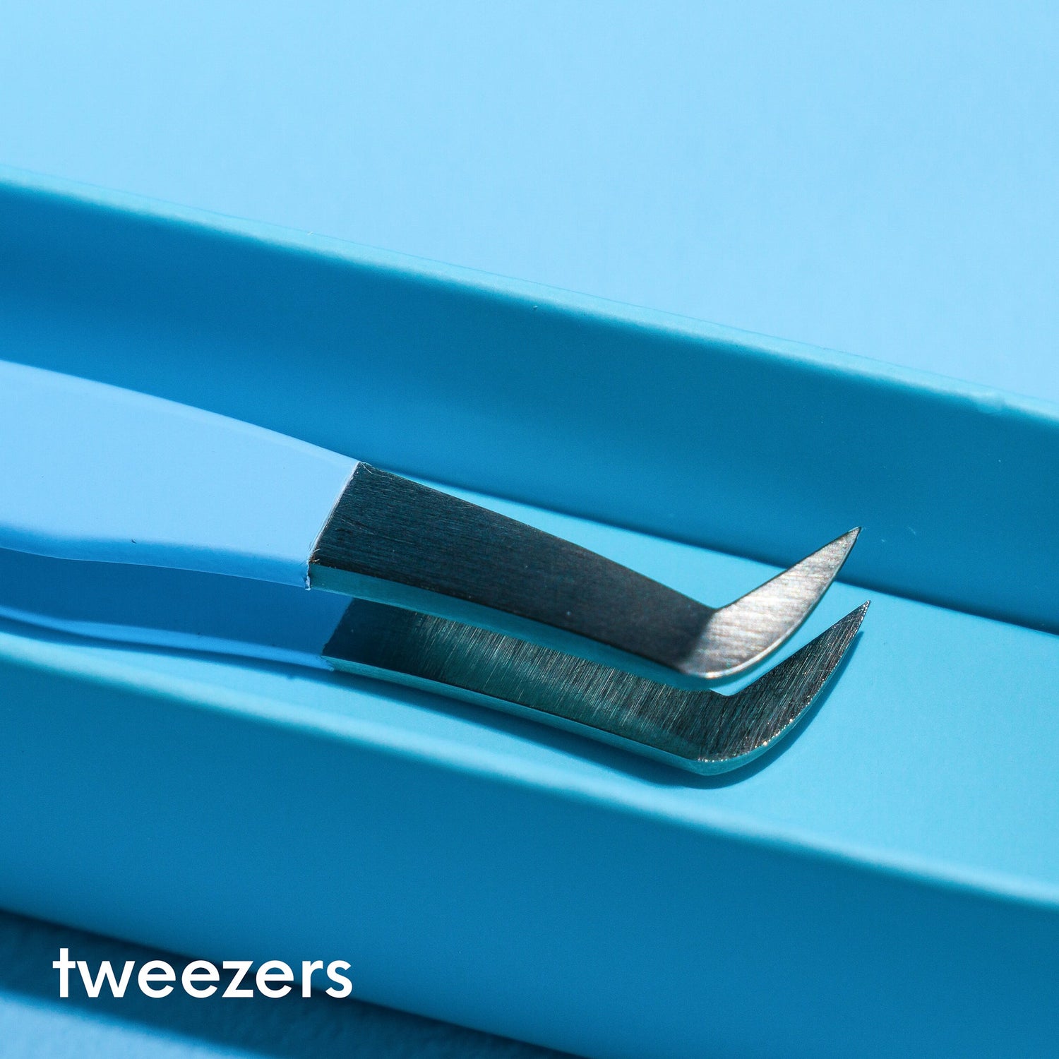 Tweezers