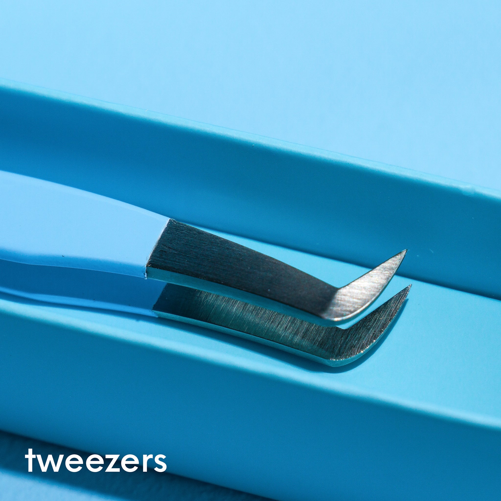 Tweezers